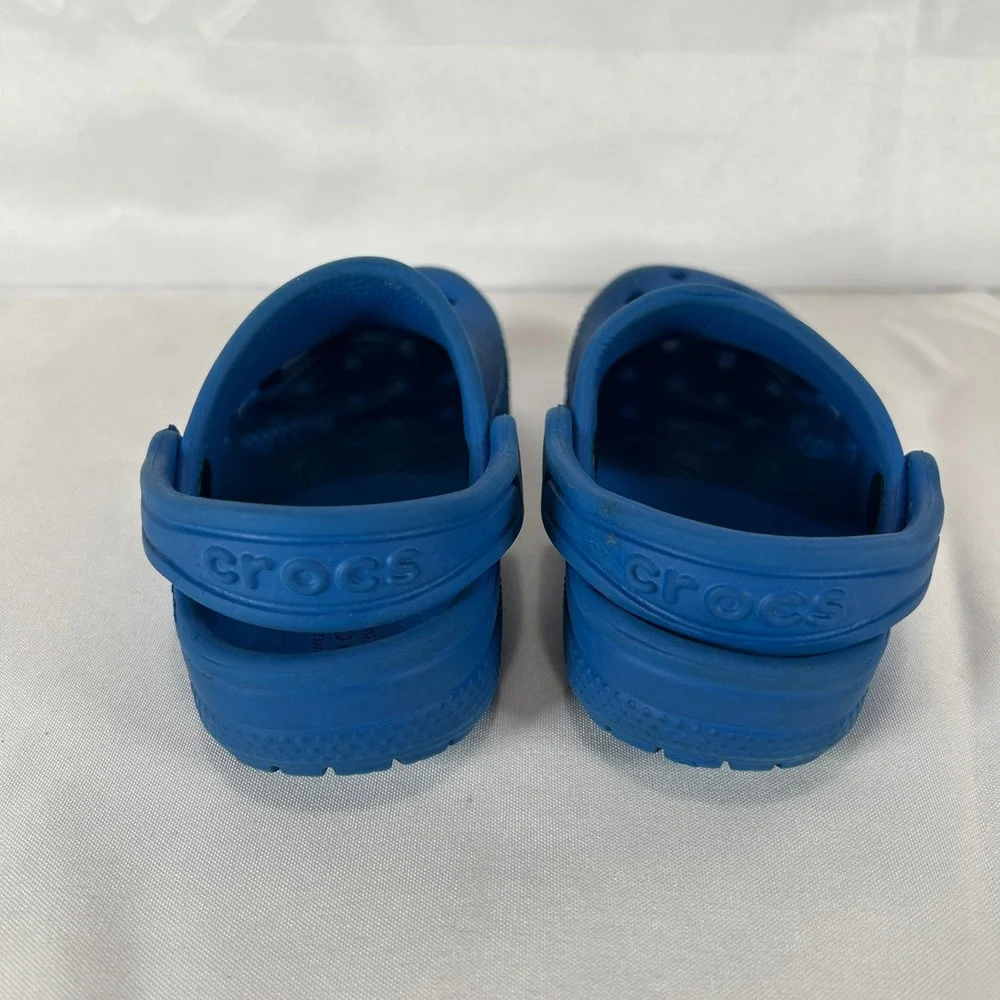 CROCS keywords gorpcore
